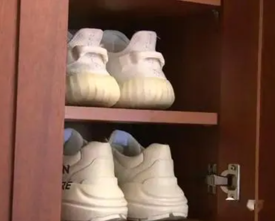 <h3>梦到鞋子找不到了